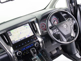★使いやすさや安全性を追求したステアリング周り!高級車ゆえにスイッチ類が多いのも特徴ですね!考え尽くされた配置ですぐに使いこなす事が出来ますのでご安心下さい!是非、体感してみて下さい!!
