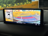 【360&deg;ビューモニター】専用のカメラにより、上から見下ろしたような視点で360度クルマの周囲を確認することができます☆死角部分も確認しやすく、狭い場所での切り返しや駐車もスムーズに行えます。