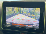 【バックカメラ】駐車時に後方がリアルタイム映像で確認できます。大型商業施設や立体駐車場での駐車時や、夜間のバック時に大活躍!運転スキルに関わらず、今や必須となった装備のひとつです!