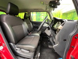 運転席シート廻りは使用感も少なく、良好な状態となっています。丁寧に使われていたことがよくわかりますね。
