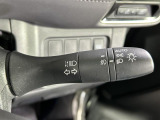 【オートライト(AUTO)】外の明るさをシステムが感知して、自動でヘッドライトが点灯します!ヘッドライトをつけ忘れを防ぐ便利機能です。