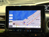 【大画面ナビ】人気の大型9インチナビを装備。存在感のある大画面はインパクト大!ナビ利用時のマップ表示は見やすく、テレビやDVDは臨場感がアップ!いつものドライブがグッと楽しくなります♪