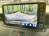 【バックカメラ】駐車時に後方がリアルタイム映像で確認できます。大型商業施設や立体駐車場での駐車時や、夜間のバック時に大活躍!運転スキルに関わらず、今や必須となった装備のひとつです!