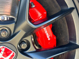 【ブレンボ製キャリパー】ハイパワー車両には強力なブレーキが必須!世界のスーパーカーにも採用されるイタリアの高級メーカー「ブレンボ」を装着!色鮮やかなキャリパーがスポーティな印象を引き立てます♪