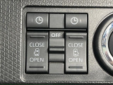 【両側パワースライドドア】スマートキーや運転席のスイッチで後席両側スライドドアの開閉が可能♪電動だから力を入れてドアを開ける必要が無く、小さなお子様でも簡単に開け閉めでき快適です♪