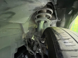 お車を安心してお乗りいただく為には、足回りの定期点検が欠かせません。サービスサポート(有償保証)では無料点検もご提供しており、安心のカーライフをお過ごしいただけるサポート体制が整っています。