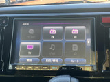 多彩なメディアに対応し、お好みの音楽を高品質で楽しめます。ラジオやCD、USBなど、様々な音源を再生可能です。