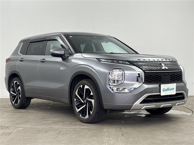 アウトランダー PHEV 2.4 P 4WD 本革シート
