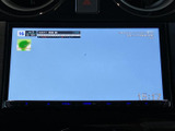 停車時に映像を楽しめるエンターテイメント機能。家族みんなで快適な時間を過ごせます。