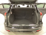 トノカバーで荷物を外から見えなくすることができます。