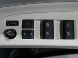 運転席のスイッチ類です。