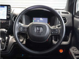 ◆ハンドル全体◆各種スイッチがハンドルから手を放さず操作できるので運転中でも楽に操作できます。