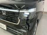 【LEDヘッドライト】ディスチャージヘッドライト(HID)と同等の明るさで、夜道や雨天走行が明るく視界良好!!