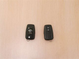 中古車としてスマートキーが2個あるのは重要なチェックポイント!「イモビライザー」内蔵のスマートキーは便利なのですメカニカルキーと比べて高価なのです。