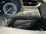 【オートライト】車外の明るさに応じて自動的にライトの点灯・消灯をしてくれます