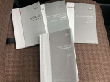 保証書、各種取り扱い説明書あります。