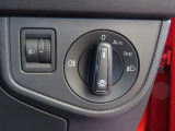 ダイヤル式のヘットライトスイッチです。Auto機能あります。