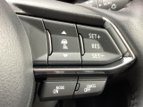 MRCC(マツダレーダークルーズコントロール)は先行車との車間を維持しながら追従走行を行い、長距離でのドライバー負担を軽減させてくれます。