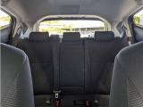 「中古車ハイブリッド保証」付き。ハイブリッド機構を無償で保証します。保証期間は、初度登録年月から10年目まで、またはロングラン保証が終わってから3年間。ただし累計走行距離が20万km以内です。