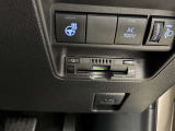高速道路などで便利なETCも付いています。ゲートの通過もスムーズです。 ETCカードを忘れずに!