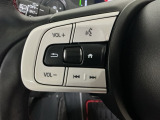 ステアリングリモコンは、運転中でも簡単に音量調整やチャンネル変更もできます!わき見運転防止にもつながるので安心です♪