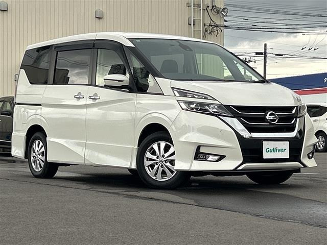 セレナ 2.0 ハイウェイスター Vセレクション 4WD ワンオーナー