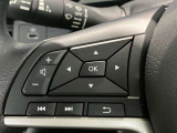 ステアリングスイッチ搭載!ハンドルひとつで手を離さなくても運転中視線をそらさなくても操作が出来て便利です♪