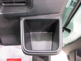 その他、ナビやドラレコの取付、保険の加入、ローン、修理、車検などお車に関することならすべて対応することができます。