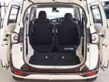 販売・ご納車は北海道から沖縄まで全国対応させて頂きます。県外のご自宅納車は陸送費がいくらかかるか等もすぐお調べ致しますのでご相談をお待ちしております。