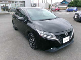 ディーラーの車です。国家資格の整備士がメンテナンスをしてお渡しします。