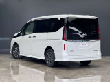 関西最大級の広さを誇る新車・中古車併売店!全国どこでも納車できます!詳しくは営業スタッフまで