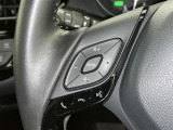 ステアリングスイッチ装備!運転しながら手元でオーディオの操作などができます。