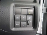 障害物センサーもついて安心安全なお車です!その他の各種安全装置スイッチなどがございます!