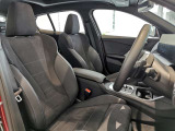BMWプレミアムセレクション前橋では、高年式低走行モデルからMモデル、年式が経ちなかなかディーラーでは見かけないモデルまで幅広いラインナップで認定中古車を取り扱っております。品質に自信があります。