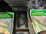 快適にお乗りいただくために、外装を美しく仕上げるだけではなく、内装も細部にいたるまで徹底した清掃・洗浄を実施しております。