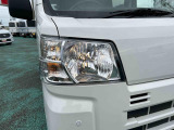 ヘッドライトレンズもキレイな状態を保っています。