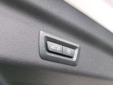 電動リアゲート装備です。
