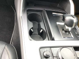 ドリンクホルダーもきちんと2人分。