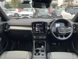 XC40 B4 モメンタム 