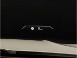 運転の楽しいBMWでは、アクセルを踏み込んでしまいそうになりますが、速度表示も見やすいため、常にお車の速度を把握できます。