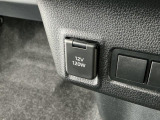 【アクセサリーソケット】12Vの電源は使いやすい位置に装備!用途は様々、スマホの充電やドラレコの電源として役に立ちます♪