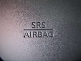 SRSカーテンエアバッグも備えています。