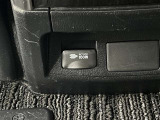 セカンドシートの足元にAC100V電源!