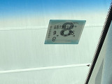 次回の車検日になります。こちらのステッカーをご確認ください。
