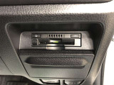 【ETC車載器(ビルトイン)】高速・有料道路の料金所をキャッシュレス、スムーズに通過可能です。