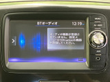 多彩な機能を搭載したモニター画面。車両情報や設定などを確認でき、より快適な運転をサポートします。