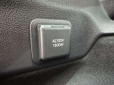 非常時やキャンプなどに役立つAC100Vコンセント付きです。