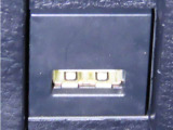 USB端子を装備しております。