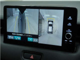 ◆マルチビューカメラシステム◆運転席から見づらい前後左右を、ナビ画面の映像で確認。見通しの悪い交差点や狭い道でのすれ違い、駐車などをサポートします。