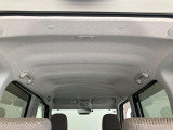 品質へのこだわり!フロアマットやシートなど車内をキレイに清掃し、ニオイや汚れなどを徹底的にクリーニングしてもらっております。室内はピカピカです☆
